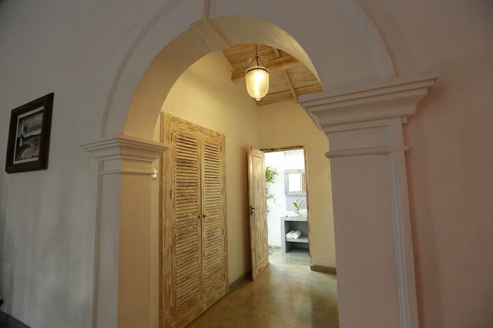Hotel Interior 79 of 128