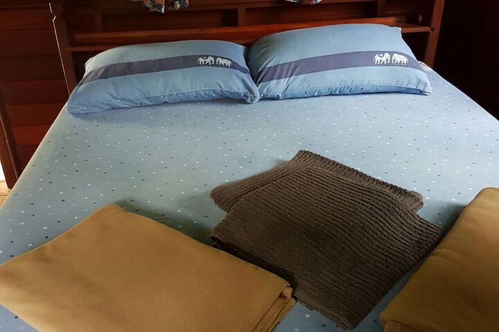 Room 11 of 34