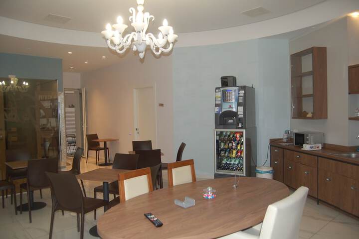 Room 44 of 58