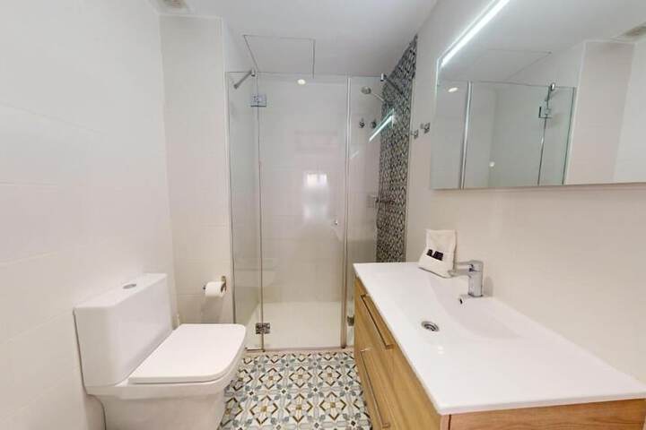 Room 47 of 64