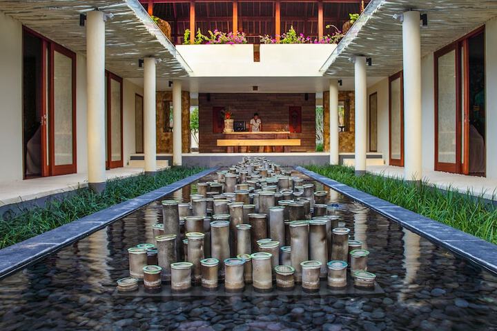 Hotel Exterior 126 of 137
