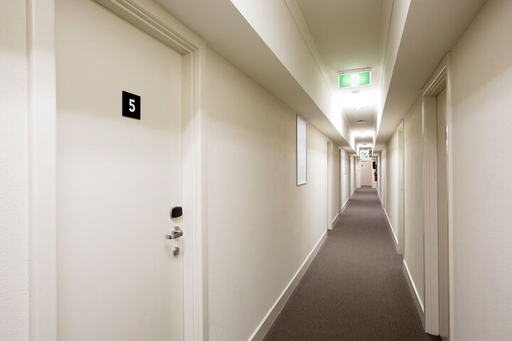 Ballroom/Hall 34 of 44