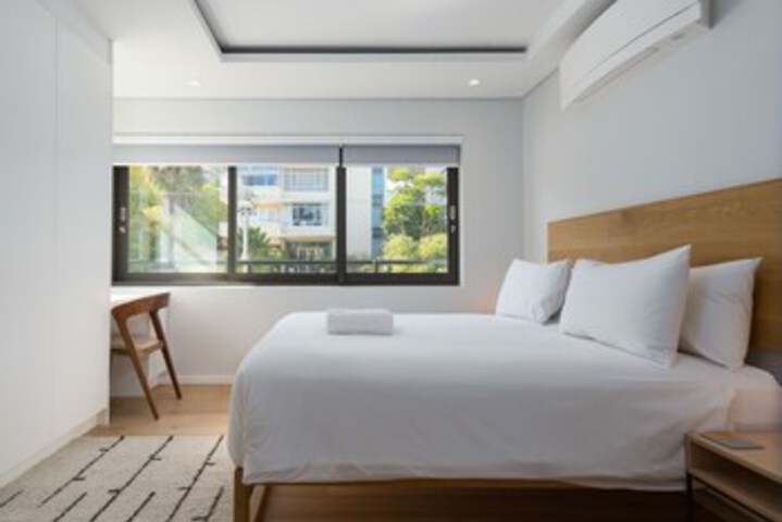 Room 10 of 20