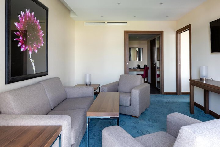 Room 78 of 228