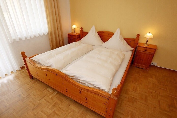 Room 13 of 95