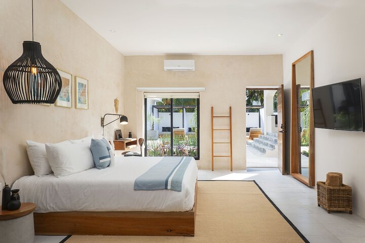 Room 16 of 57