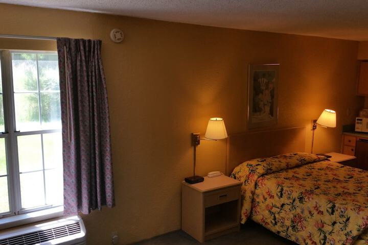 Room 24 of 46
