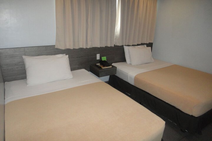 Room 9 of 54