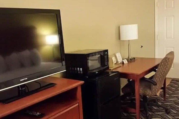 2 Double Beds (4 of 5)