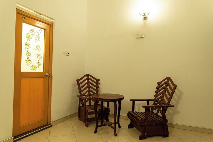 Room 8 of 27