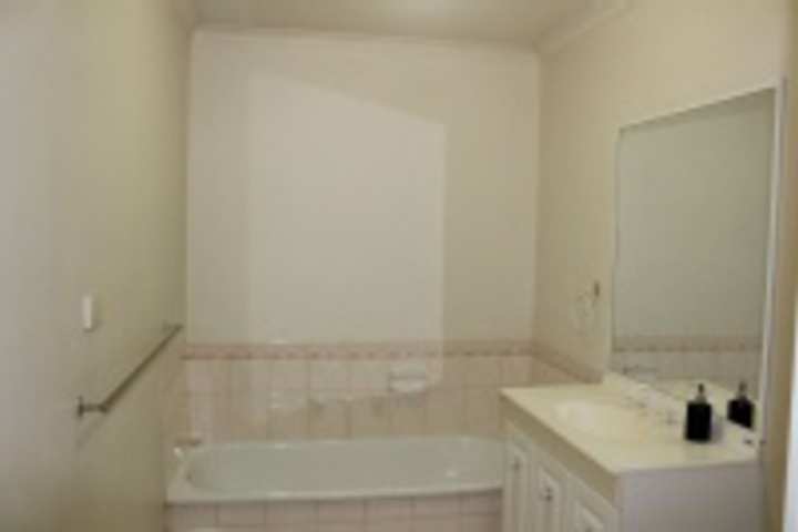Room 174 of 228