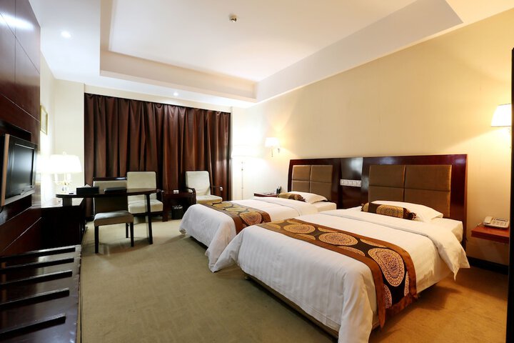 Room 8 of 8