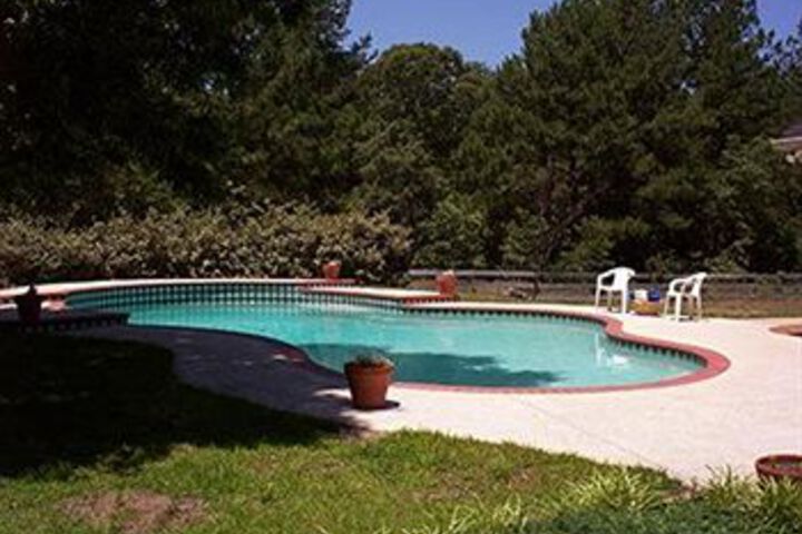 Pool 14 of 15