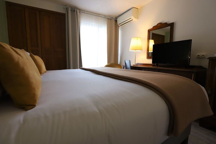 Room 6 of 46