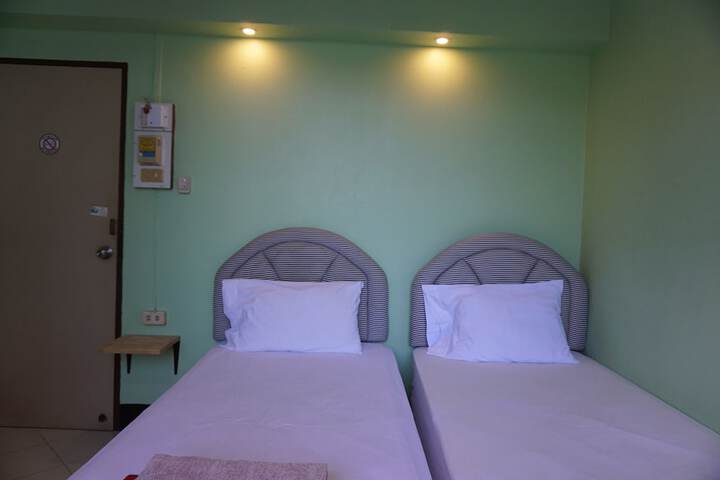 Room 8 of 49