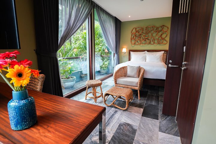Room 26 of 156