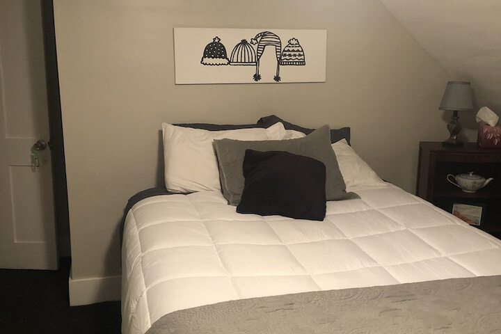 Room 9 of 19