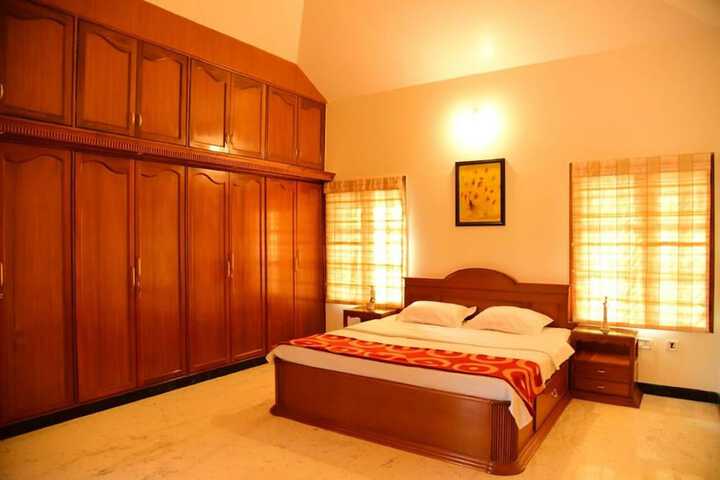 Room 6 of 6