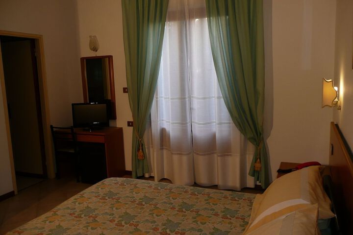 Room 9 of 45