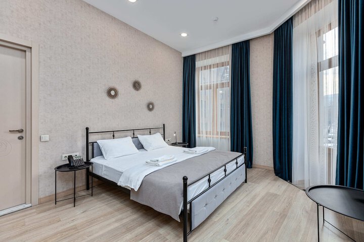 Room 30 of 68