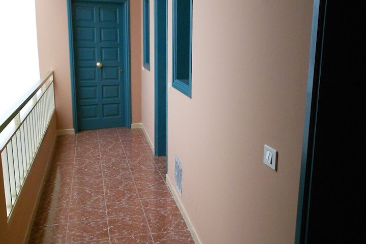 Ballroom/Hall 12 of 21