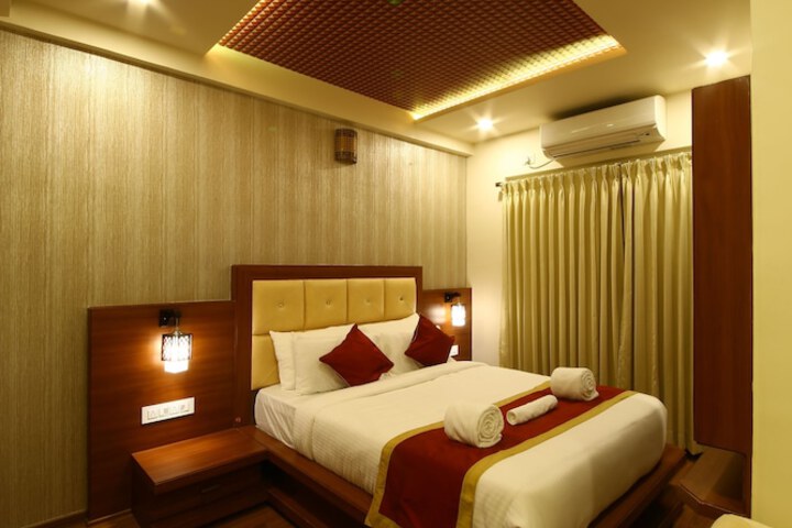 Room 8 of 38