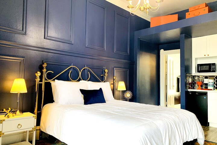 Room 7 of 181
