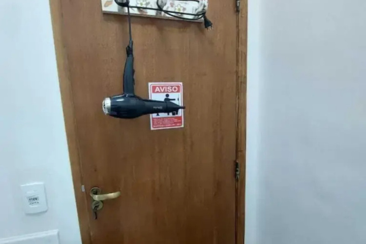 Room 7 of 13
