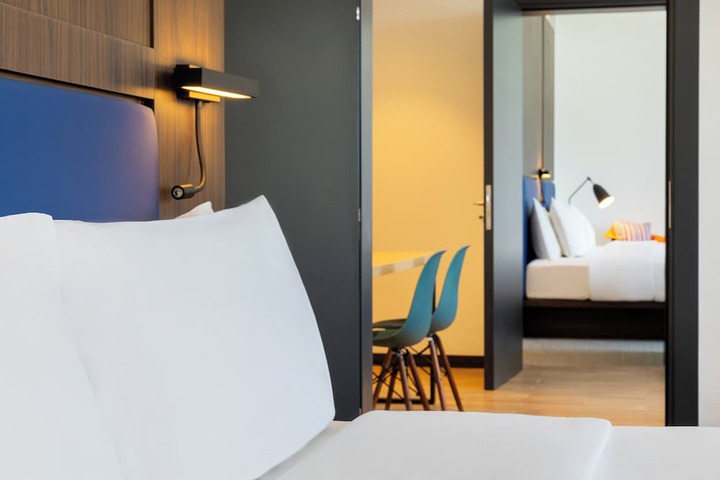 Room 18 of 41