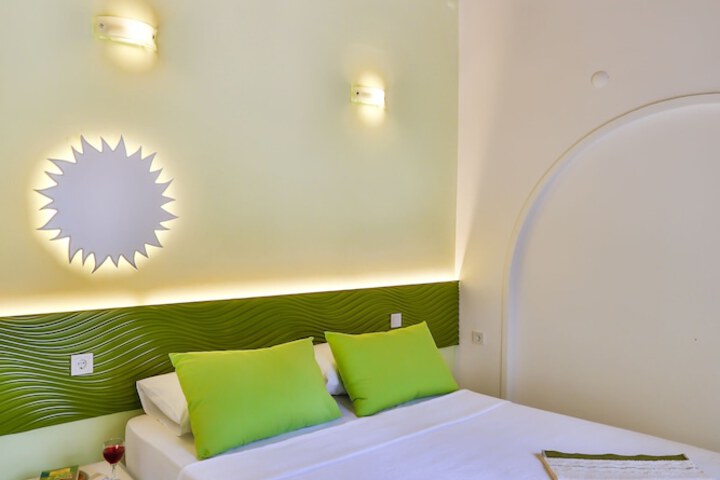 Room 16 of 54