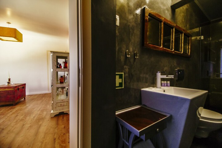 Room 57 of 65