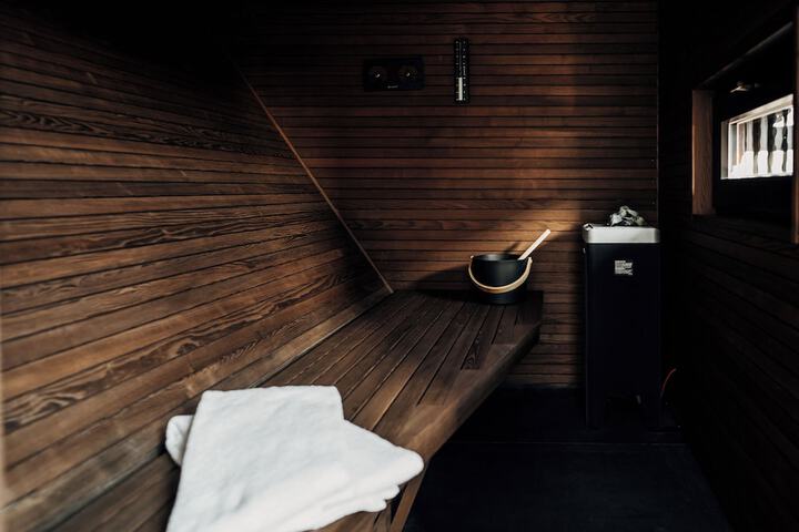 Room 28 of 83