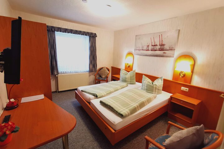 Room 8 of 52