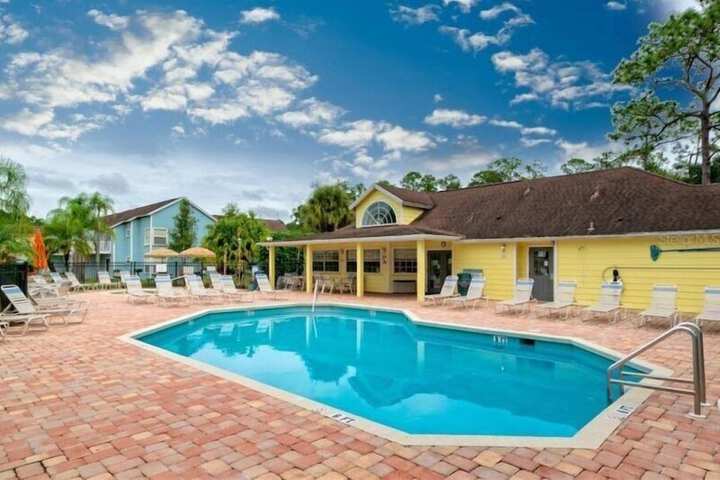Pool 17 of 22