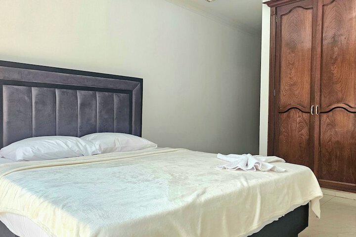 Room 7 of 30