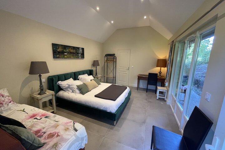 Room 5 of 47