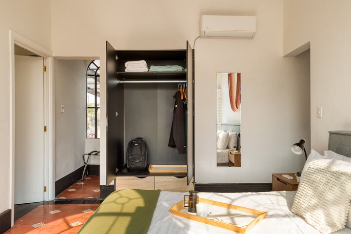 Room 37 of 140