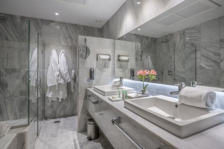 Room 20 of 42