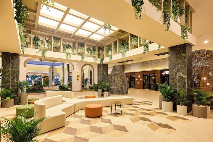 Guest Lobby