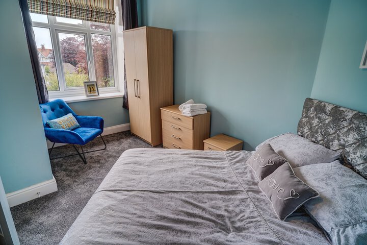 Room 9 of 160