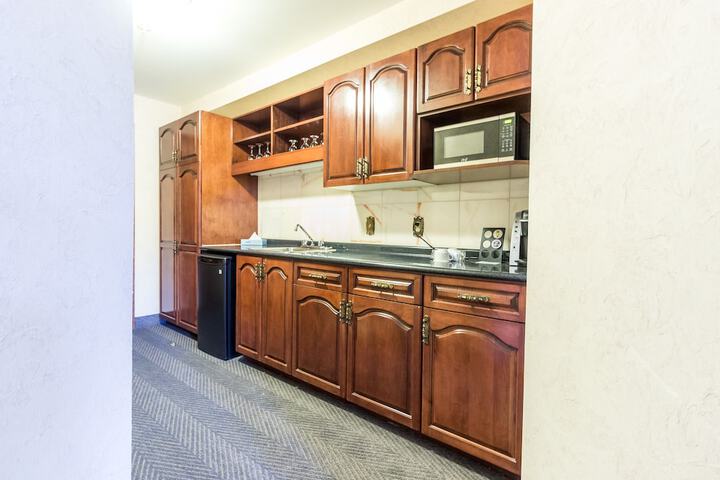 Private kitchenette
