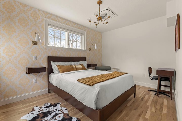 Room 21 of 65