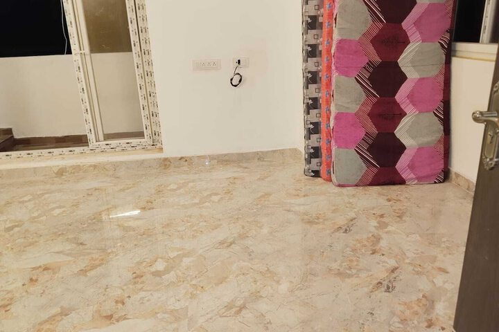 Room 17 of 79