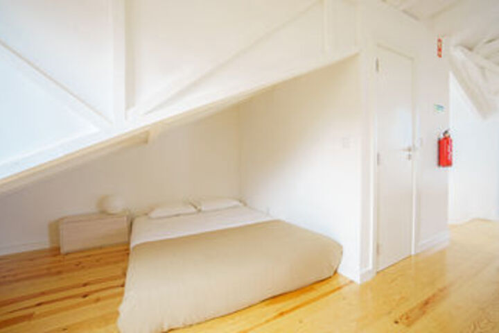 Room 56 of 147