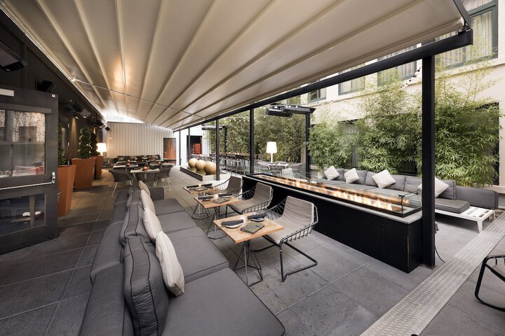 Breakfast area