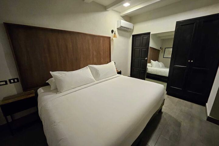 Room 12 of 75