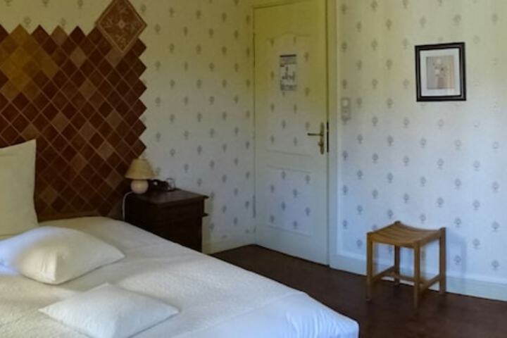 Room 16 of 55