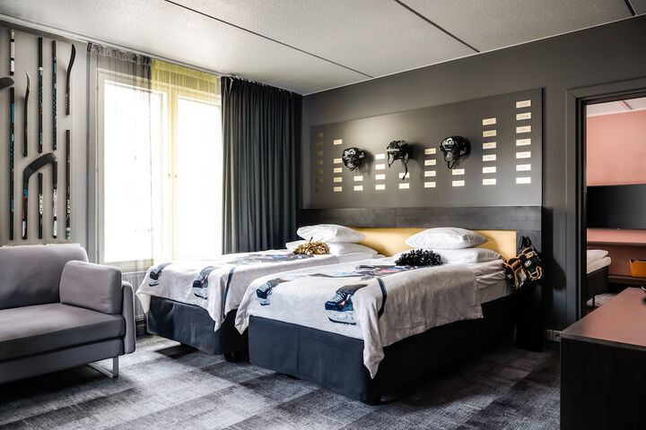 Room 18 of 49