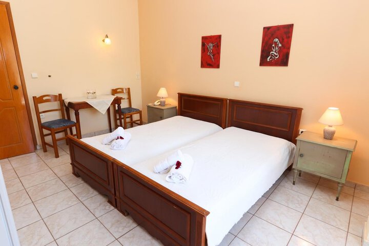 Room 10 of 45