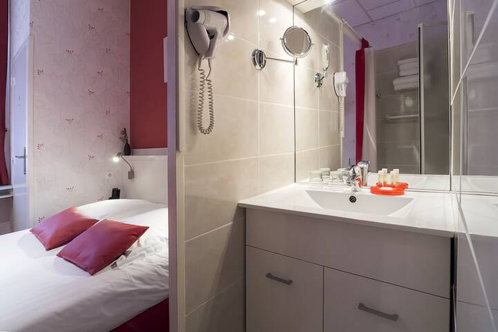 Room 54 of 70